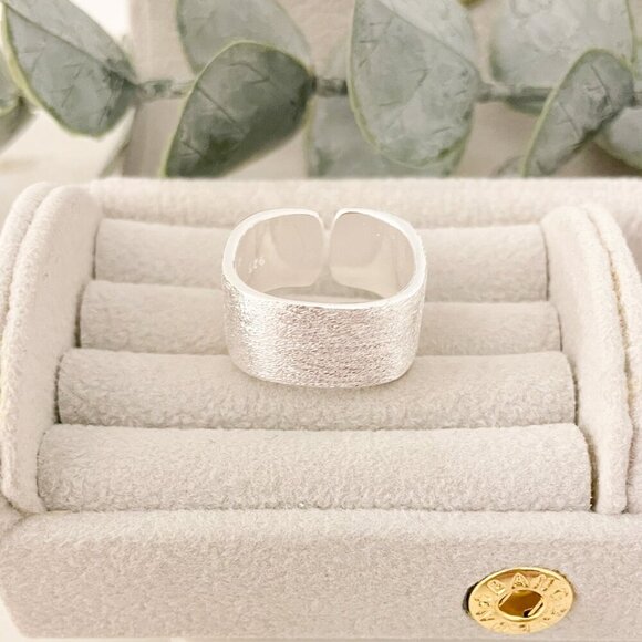 925 Sterling Silver Ring Band Brushed Ring Wide Ring Chunky Ring Textured Ring - Picture 1 of 8